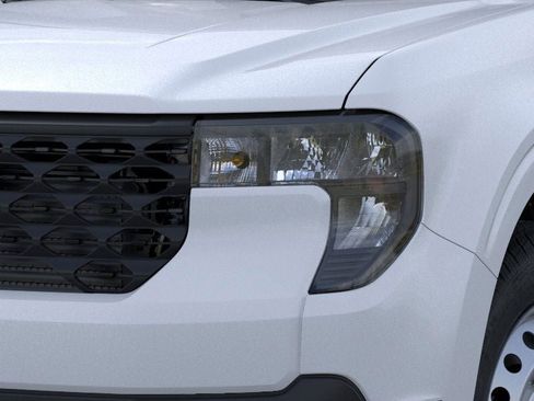 New 2025 Ford Maverick XL image 19