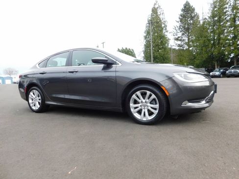 Used 2015 Chrysler 200 Limited w/ Convenience Group FWD image 1