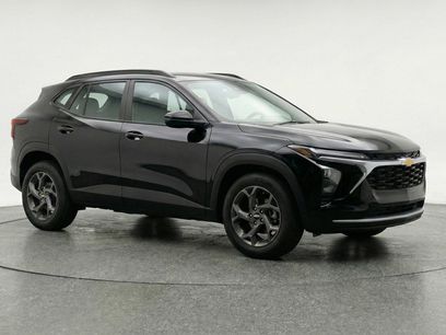 Used 2025 Chevrolet Trax LT