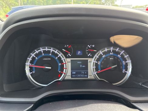 Used 2016 Toyota 4Runner SR5 Premium image 8