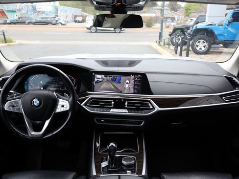 Used 2020 BMW X7 xDrive40i w/ Premium Package AWD/4WD image 15