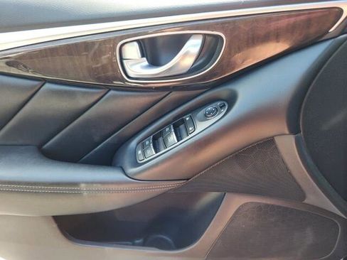 Used 2018 INFINITI Q50 Luxe w/ Essential Package (3.0T Luxe) AWD/4WD image 22