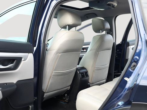 Used 2017 Honda CR-V LX image 16