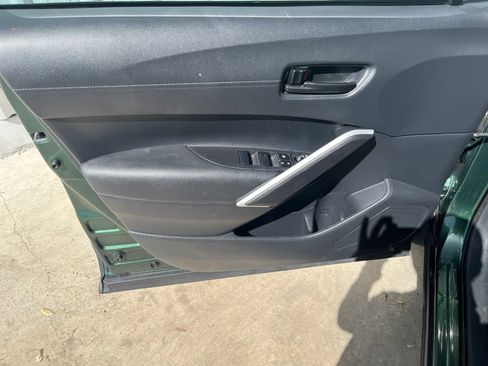 Used 2026 Toyota Corolla Cross LE FWD image 11