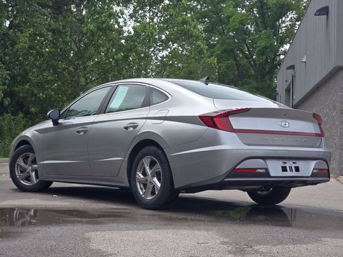 Used 2021 Hyundai Sonata SE FWD image 11