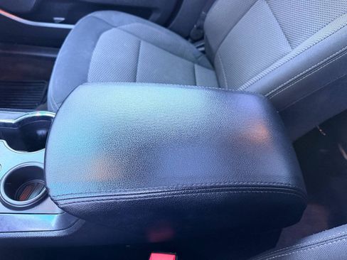 Used 2016 Ford Explorer XLT w/ Equipment Group 201A FWD image 41