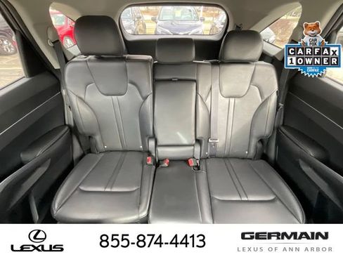 Used 2024 Kia Sorento S image 16