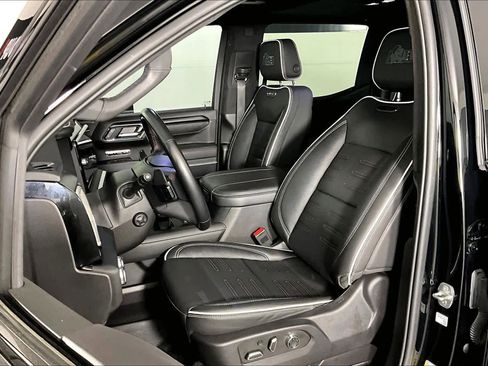 Used 2024 GMC Sierra 1500 AT4X w/ AT4X AEV Edition image 8