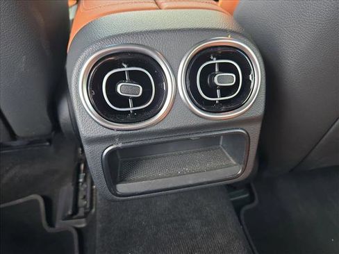 Used 2023 Mercedes-Benz C 300 Sedan image 14