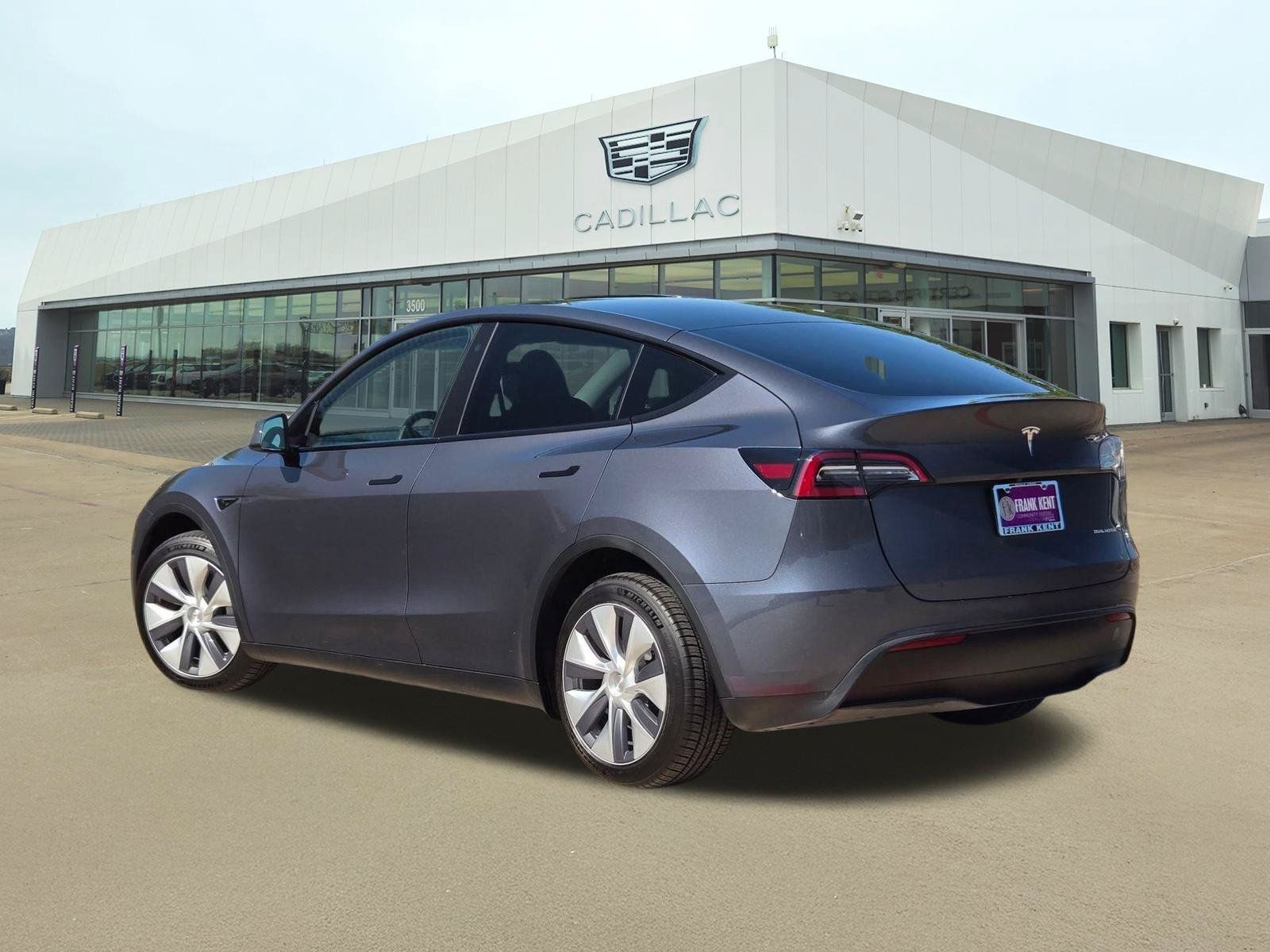 Used 2023 Tesla Model Y Long Range AWD/4WD image 4
