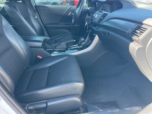 Used 2016 Honda Accord Sport image 23