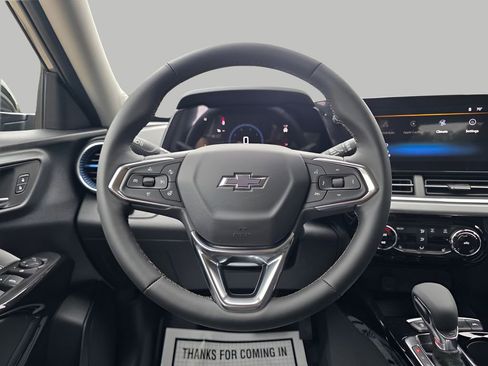 New 2026 Chevrolet Trax LT w/ Midnight Edition FWD image 16