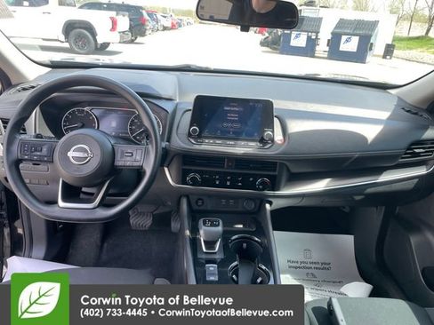 Used 2024 Nissan Rogue S AWD/4WD image 20