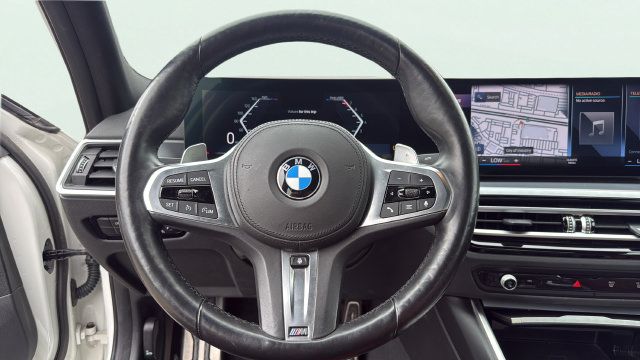 Used 2023 BMW 330i Sedan w/ M Sport Package RWD image 16