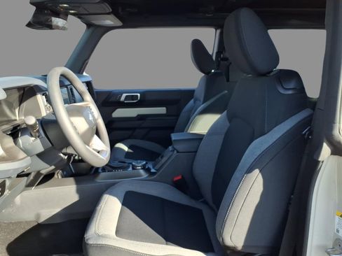 New 2025 Ford Bronco 2-Door w/ Sasquatch Package image 19