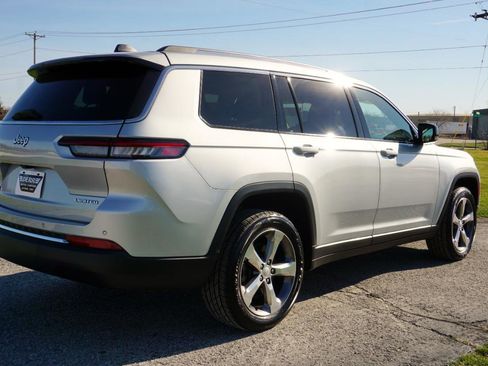 Used 2021 Jeep Grand Cherokee L Limited image 24