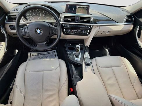 Used 2018 BMW 320i Sedan w/ Premium Package RWD image 15