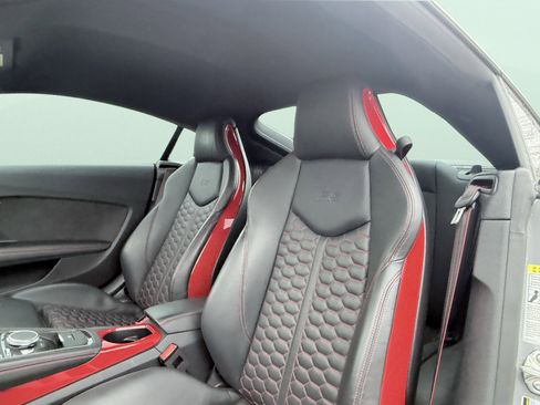 Used 2019 Audi TT RS image 33