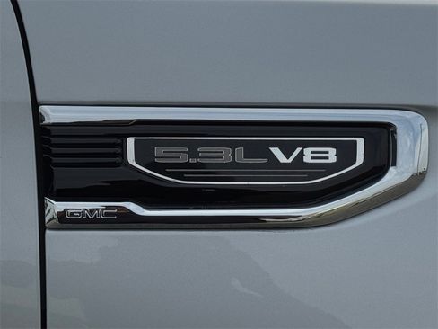 Used 2019 GMC Sierra 1500 SLT image 16