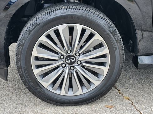 Used 2025 INFINITI QX80 Luxe RWD image 32