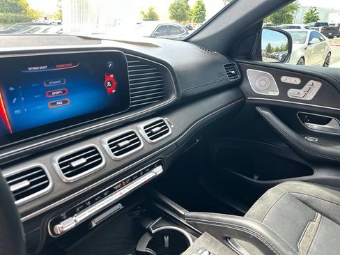 Used 2024 Mercedes-Benz GLE 53 AMG 4MATIC Coupe image 28