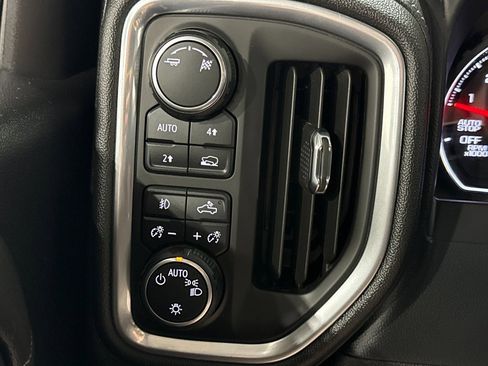Used 2019 Chevrolet Silverado 1500 RST image 36
