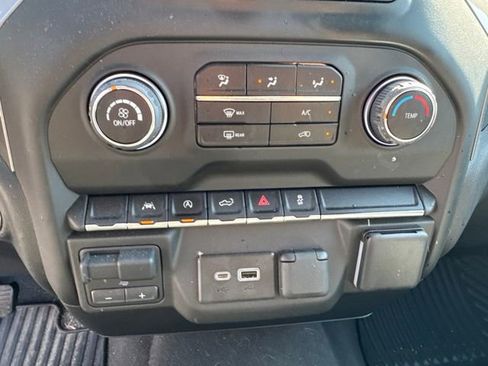 Used 2023 Chevrolet Silverado 1500 Custom AWD/4WD image 28