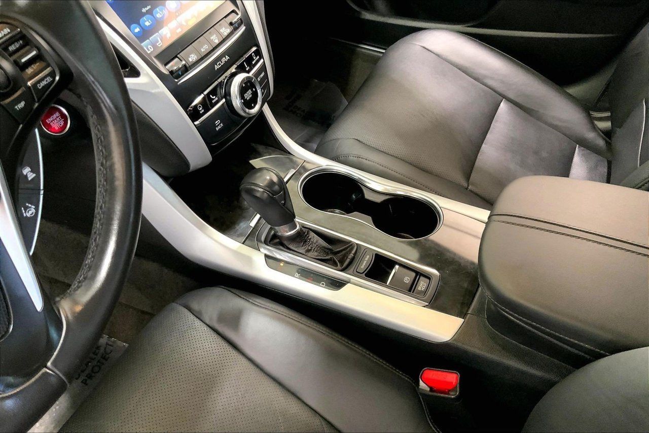 Used 2019 Acura TLX w/ Technology Package FWD image 17