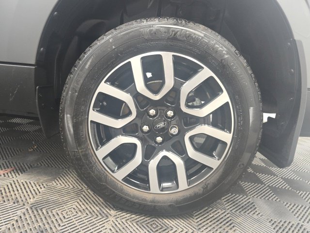 Used 2023 Ford Maverick Lariat FWD image 10