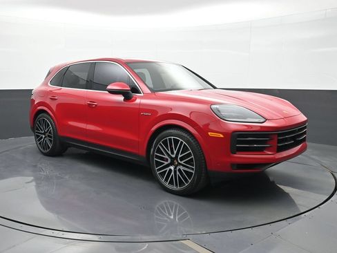 Certified 2026 Porsche Cayenne S AWD/4WD image 25