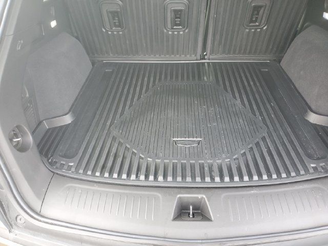 Used 2025 Cadillac XT5 Luxury w/ LPO, Floor Liner Package AWD/4WD image 8