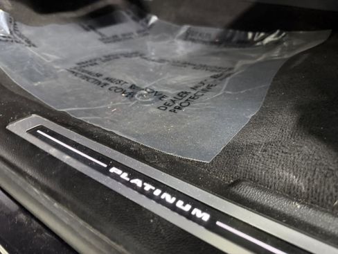 Used 2016 Cadillac Escalade ESV Platinum image 26