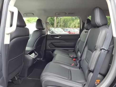 New 2026 Nissan Armada SV image 17