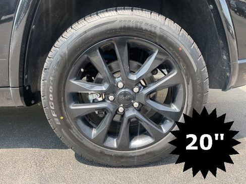Certified 2022 Jeep Grand Cherokee Laredo X image 7