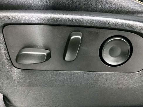 Certified 2022 GMC Yukon AT4 AWD/4WD image 33