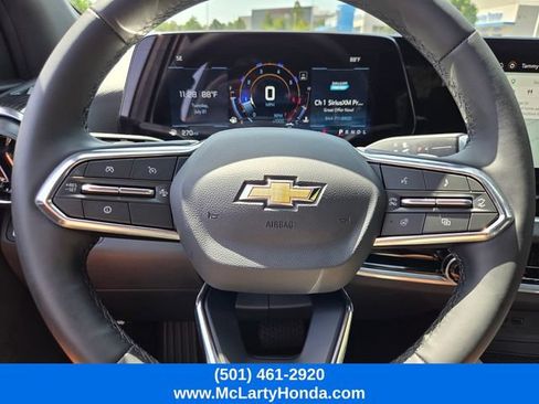 Used 2026 Chevrolet Equinox LT FWD image 29