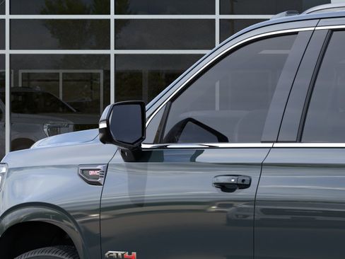 New 2026 GMC Yukon XL AT4 Ultimate AWD/4WD image 22