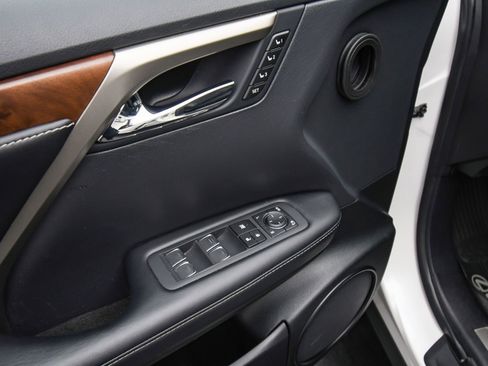 Used 2022 Lexus RX 350L Premium image 44