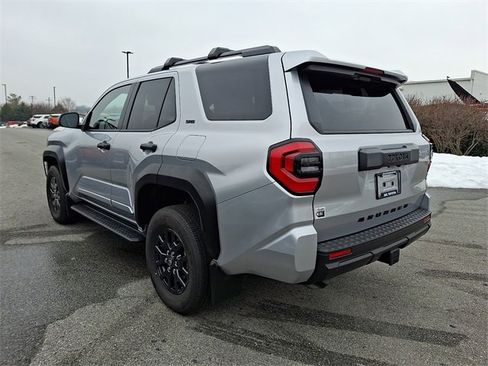 New 2026 Toyota 4Runner SR5 image 3