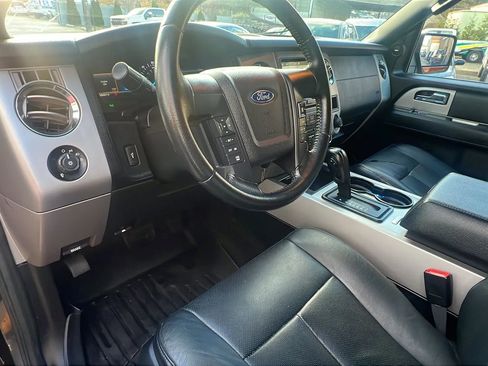 Used 2017 Ford Expedition XLT w/ Equipment Group 202A image 27