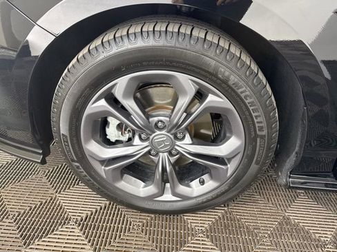 Certified 2024 Honda Accord EX-L image 37