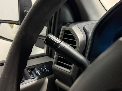 Used 2020 Ford F250 XL w/ STX Appearance Package AWD/4WD image 24