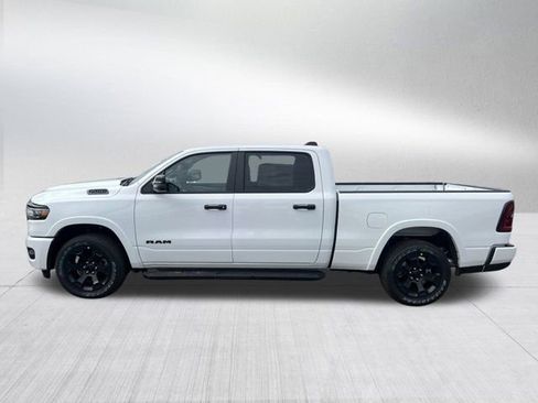 New 2026 RAM 1500 4x4 Crew Cab image 7