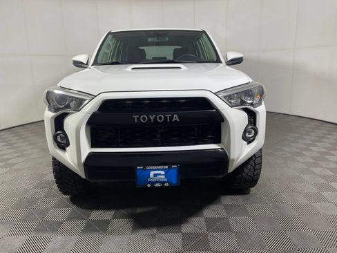 Used 2019 Toyota 4Runner TRD Off-Road AWD/4WD image 3