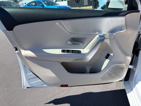 Used 2022 Mercedes-Benz A 220 image 12