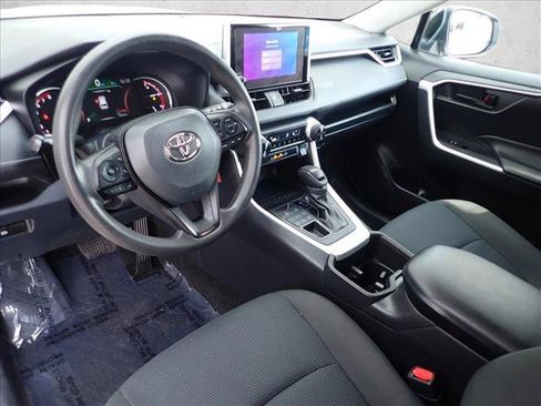 Certified 2023 Toyota RAV4 LE AWD/4WD image 10