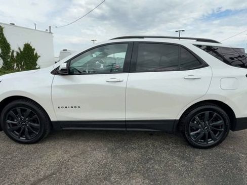 Used 2022 Chevrolet Equinox RS w/ RS Leather Package FWD image 5