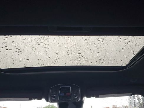 New 2025 Jeep Grand Cherokee Altitude image 13