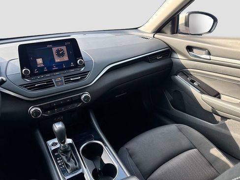 Used 2021 Nissan Altima 2.5 SV FWD image 27