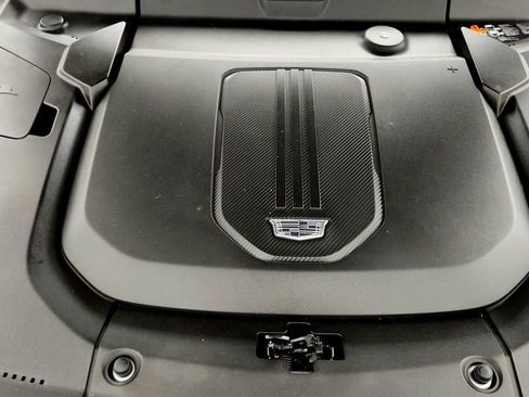 Used 2024 Cadillac Lyriq Luxury RWD image 28
